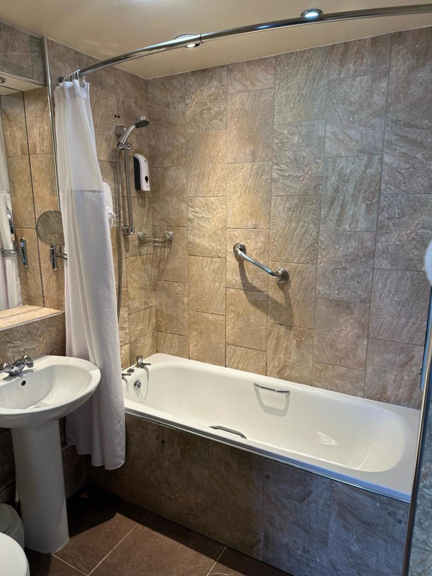 The Glen Hotel Newtonmore Ngoại thất bức ảnh